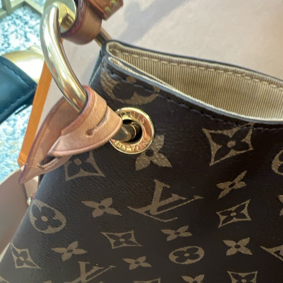 AUTHENTIC LOUIS VUITTON GRACEFUL MM - Picture 7 of 16